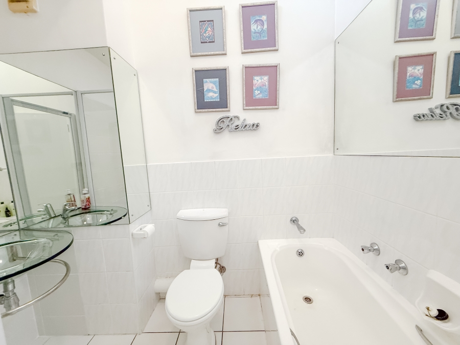 2 Bedroom Property for Sale in Goose Valley Western Cape
